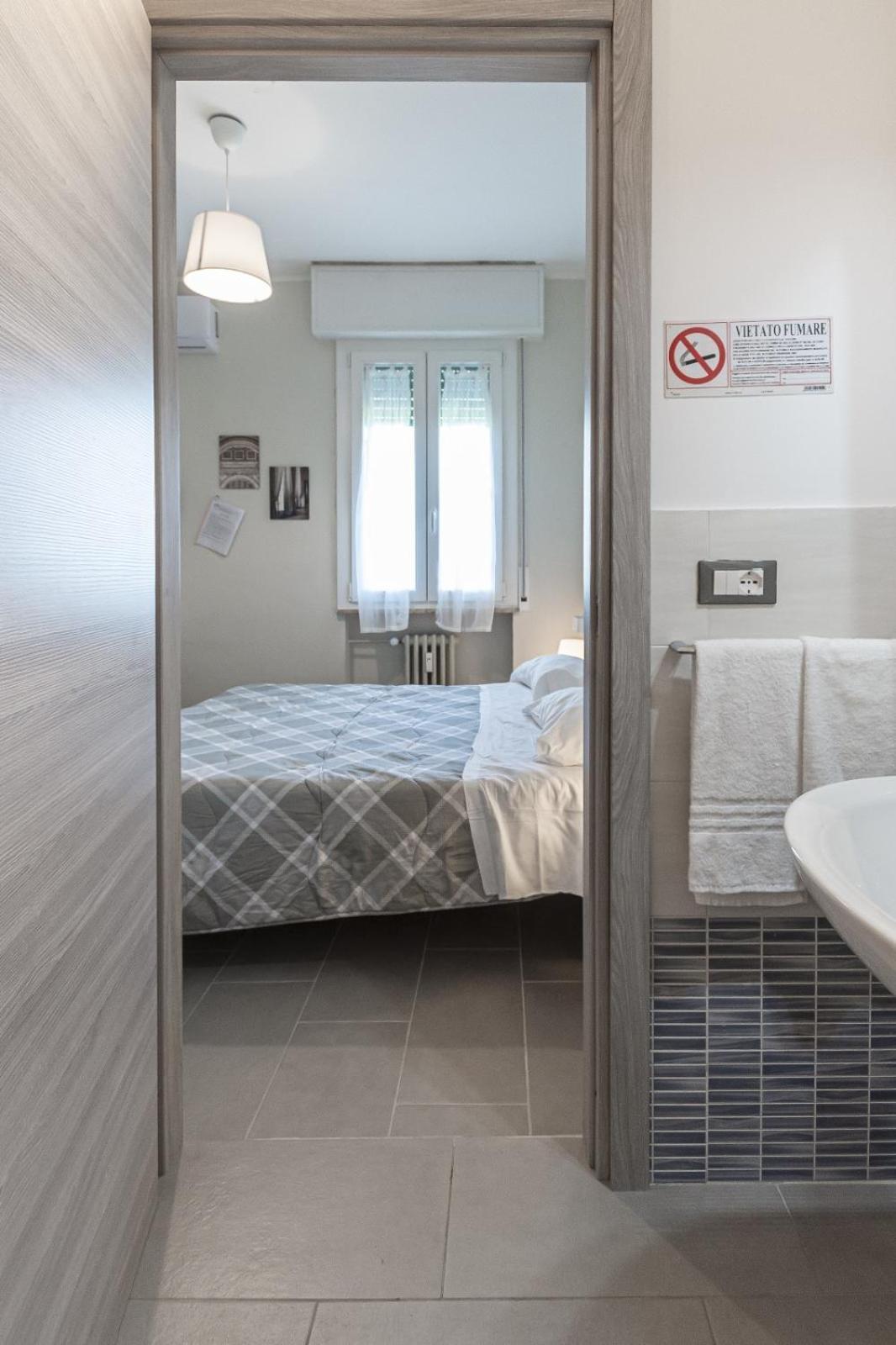Fare Bnb - Room Del Parco Reggio nell'Emilia Zewnętrze zdjęcie